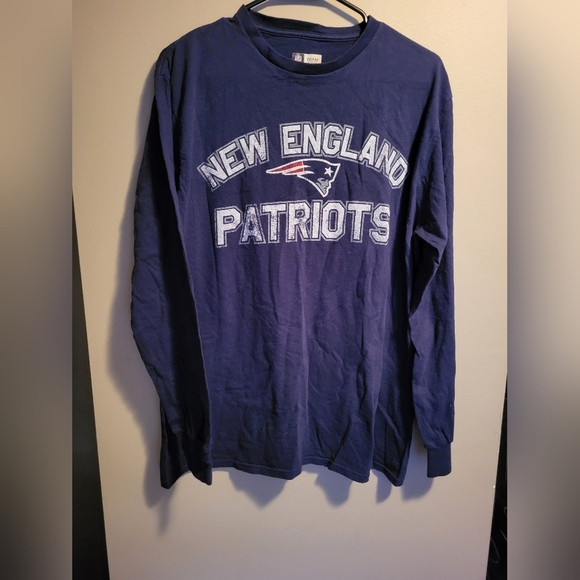 Other - NFL Apparel Tshirt Size Large